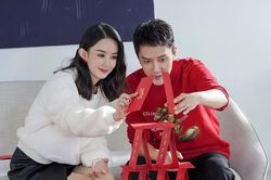 Điều kỳ lạ từ bộ ảnh quảng cáo duy nhất của cặp đôi Phùng Thiệu Phong - Triệu Lệ Dĩnh