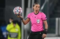 EURO 2020 lần đầu tiên trong lịch sử có nữ trọng tài