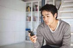 Thương tình nên tôi chuyển khoản mừng cưới vợ cũ hẳn 10 triệu đồng, đến khi nhìn tin nhắn trả lại mà tôi 'đứng hình'
