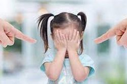 Những lời cha mẹ khiển trách vô tình 'giết chết' sự tự tin của con mình