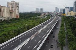 Đêm nay cấm phương tiện di chuyển vào đường trên cao đoạn Mai Dịch – cầu Thăng Long