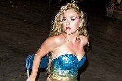 Tạo hình nàng tiên cá của Katy Perry