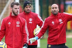 Tin bóng đá MU 24/4: Lee Grant cảm thấy bị MU phản bội. Varane đồng ý đến MU
