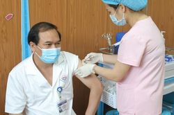 Tăng tốc tiêm vắc-xin Covid-19, gần 47.000 người được tiêm trong 1 ngày