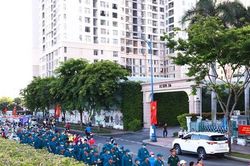 Đi bộ ủng hộ hơn 650 triệu đồng cho quỹ khuyến học