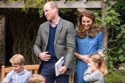 Những bức ảnh cho thấy cách nuôi dạy con tuyệt vời của Hoàng tử William và Công nương Kate