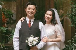 Chàng trung úy nên duyên nhờ nhận nhiệm vụ cấp hộ chiếu