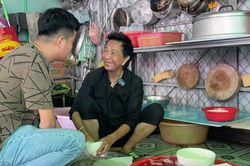 Nghệ sĩ Bảo Chung: Trở về từ Mỹ, đi rửa chén để kiếm thêm thu nhập