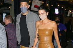 Kendall Jenner khoe trọn vóc dáng siêu mẫu khi dạo phố với trai đẹp
