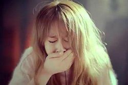 Phát hiện chồng tương lai từng là 'trai bao' của bác họ