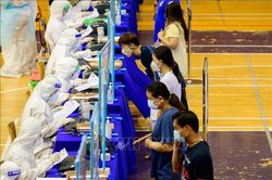 Thái Lan đóng cửa 31 loại hình kinh doanh ở thủ đô Bangkok