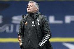 MU: Solskjaer ngượng chín mặt vì 'nói trước bước không qua'