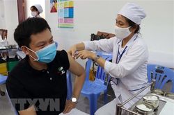 Các địa phương tiếp tục triển khai tiêm vaccine phòng COVID-19