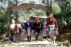 Sin Suối Hồ - Bản du lịch cộng đồng ẩn mình trong núi rừng Tây Bắc