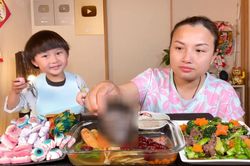 Cái kết đắng cho Quỳnh Trần JP sau video ăn chân gấu