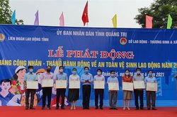 Phát động 'Tháng Công nhân' và 'Tháng Hành động về an toàn vệ sinh lao động' năm 2021