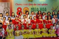 80 mùa hoa - Đội ta tiến lên: Chương trình giáo dục trải nghiệm cho học sinh tiểu học
