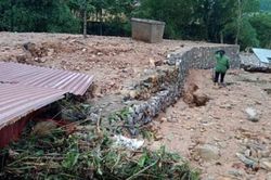 Thái Nguyên di dời khẩn cấp 13 hộ dân khỏi khu vực nguy cơ xảy ra lũ
