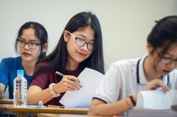 Hướng dẫn ghi phiếu đăng ký dự thi tốt nghiệp và xét tuyển đại học
