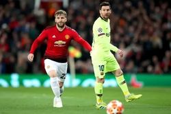Luke Shaw của MU gây choáng, tạo cơ hội ngang Messi mùa này