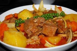 'Học lỏm' cách làm bò nấu pate tiêu xanh ngon khó cưỡng