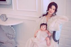 Thần thái Winnie 'đỉnh' thế nào mà khiến Đông Nhi phải thốt lên: 'Mẹ Ngọc chìm tàu ngoi lên không kịp'?