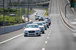Khách hàng Jaguar Land Rover trải nghiệm dịch vụ lưu động tại Quảng Ninh và Đà Nẵng
