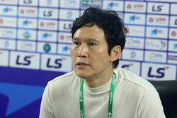 HLV Park Choong Kyun sẵn sàng ra đi nếu Hà Nội FC chơi tệ