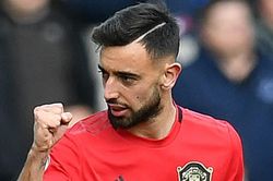 Man Utd: Bruno Fernandes tham vọng ngồi 'ghế nóng', Ronaldo sẵn sàng giảm lương để quay về