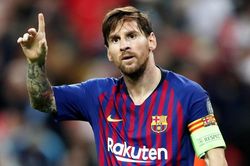 PSG mời Messi bản hợp đồng 'siêu khủng'