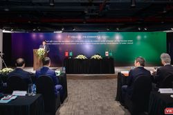 VPBank 'chốt' bán 49% vốn FE Credit cho SMBC: Giá bao nhiêu?