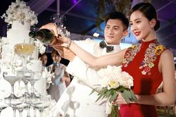 Lưu Thi Thi chứng minh tình bền chặt, gia đình hạnh phúc bên Ngô Kỳ Long và con trai