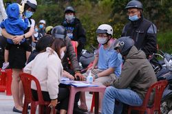 Đà Lạt: Xử phạt nhiều trường hợp không đeo khẩu trang nơi công cộng