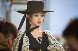Thu nhập 'khủng' hơn chồng cũ, Triệu Lệ Dĩnh chia tài sản ra sao hậu ly hôn?