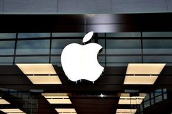 Giữa đại dịch, Apple lãi đậm nhờ iPhone
