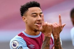 Chuyển nhượng cầu thủ: Jesse Lingard muốn rời Man Utd và cố gắng gia nhập West Ham; Juventus giành Depay với Barca