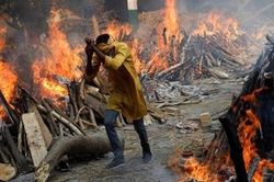 Trước làn sóng COVID thứ ba