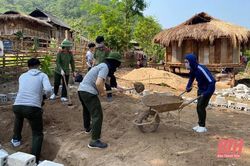 Gấp rút hoàn thiện 600 căn nhà hỗ trợ các hộ dân nghèo huyện Mường Lát