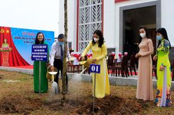 Lễ phát động trồng cây 'Vì một Việt Nam xanh'