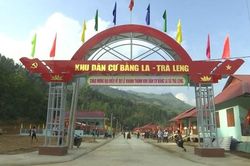 Niềm vui từ những ngôi nhà mới trên vùng sạt lở Trà Leng