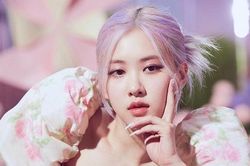 Lộ ảnh mới chưa chỉnh sửa của Rose Blackpink, có đẹp như trên MV?