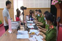 Công an Hà Nội duy trì làm căn cước công dân dịp nghỉ lễ