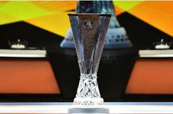 Lịch thi đấu chung kết Europa League 2021: 'Quỷ đỏ' đánh chiếm 'Tàu ngầm vàng'