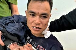 Người đàn ông xông vào trường mầm non chém 2 người trọng thương