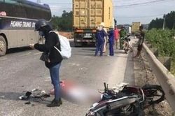 Cô gái đi xe máy về quê nghỉ lễ gặp tai nạn tử vong