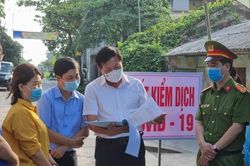 Thứ trưởng Bộ Y tế: Hưng Yên phải truy vết, xét nghiệm thần tốc các trường hợp liên quan bệnh nhân COVID-19