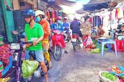 Người dân Hậu Giang 'quên' đeo khẩu trang, Bí thư Tỉnh ủy yêu cầu chấn chỉnh