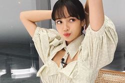Thần thái như Lisa (BLACKPINK) mới diện đẹp được những mẫu áo 'cái bang' này