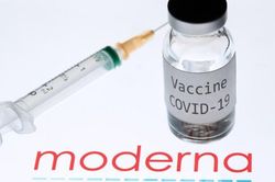 Được WHO cấp phép, vaccine Covid-19 Moderna sẽ là 'cứu tinh' mới?
