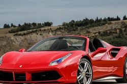 Siêu xe Ferrari bị triệu hồi tại Việt Nam